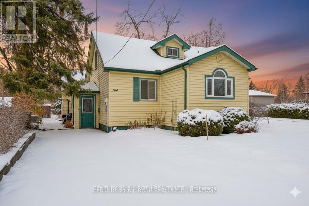 164 COOK STREET, Barrie, Ontario