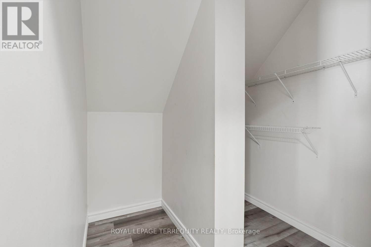 31 - 871 Wilson Avenue, Toronto, Ontario  M3K 1E6 - Photo 14 - W12610058