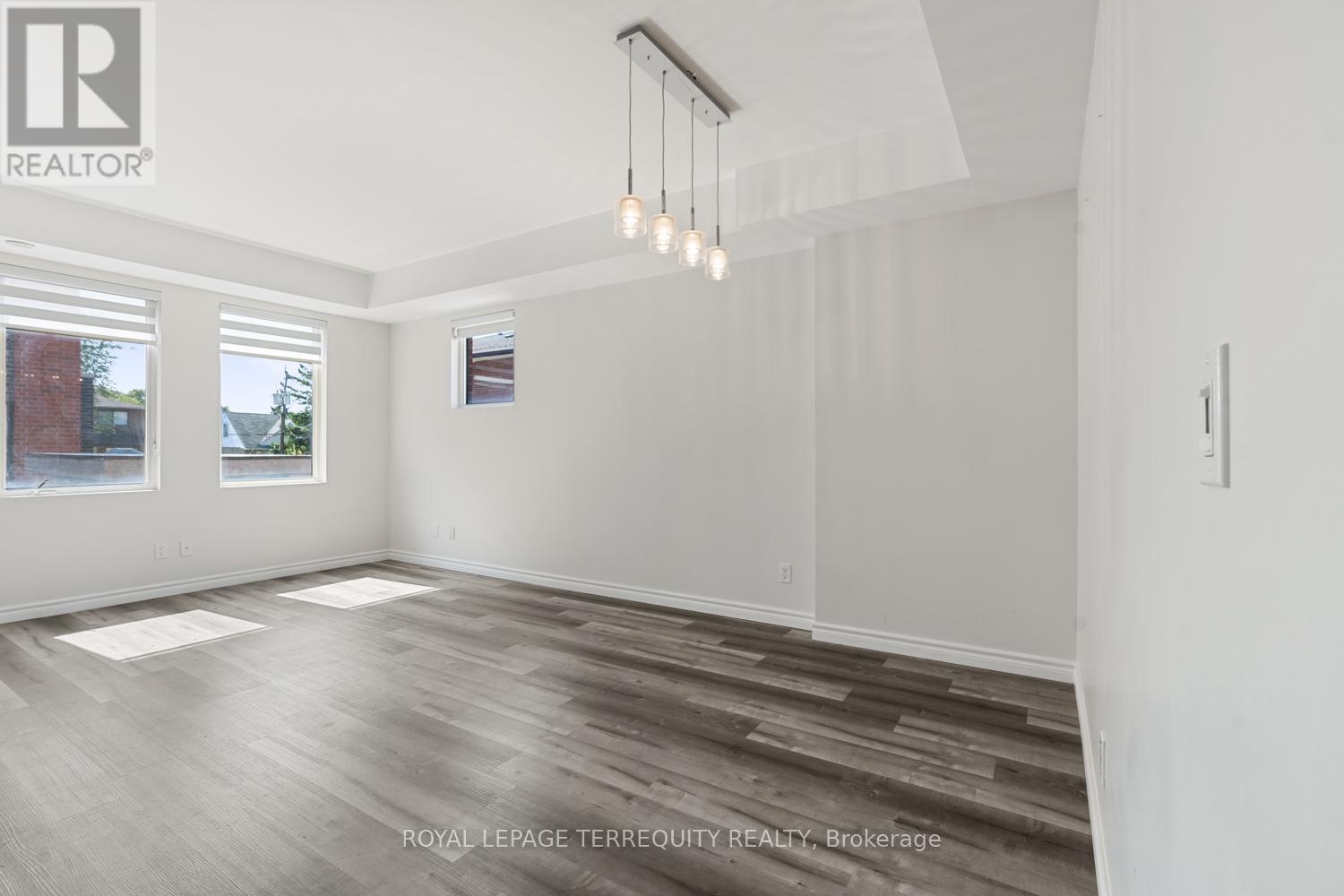 31 - 871 Wilson Avenue, Toronto, Ontario  M3K 1E6 - Photo 9 - W12610058