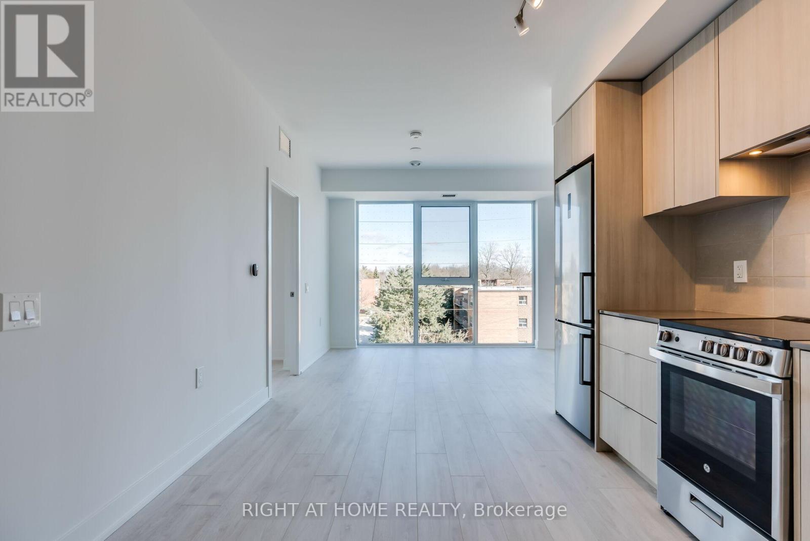 305 - 2088 James Street, Burlington, Ontario  L7R 0H2 - Photo 10 - W12610118