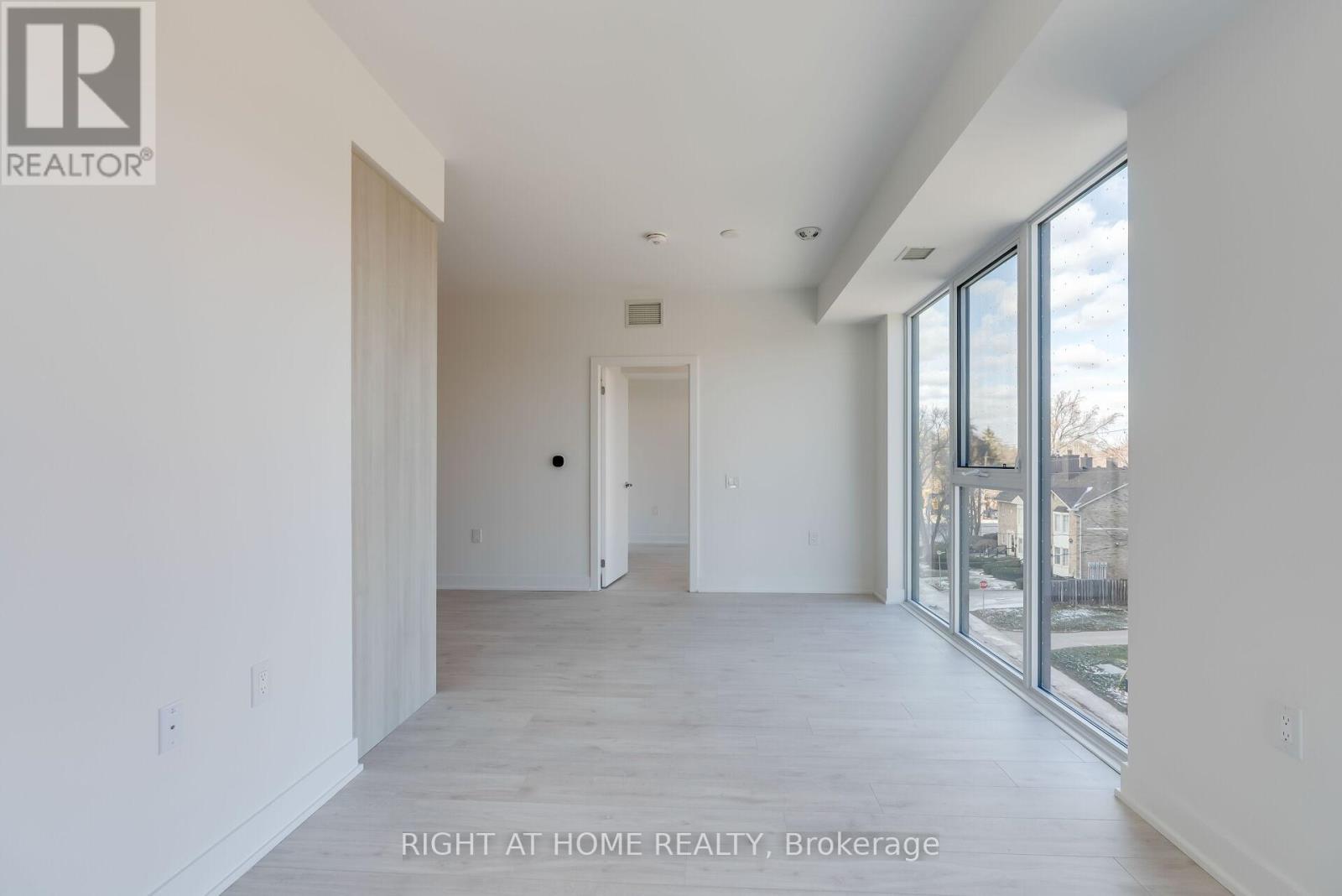 305 - 2088 James Street, Burlington, Ontario  L7R 0H2 - Photo 16 - W12610118