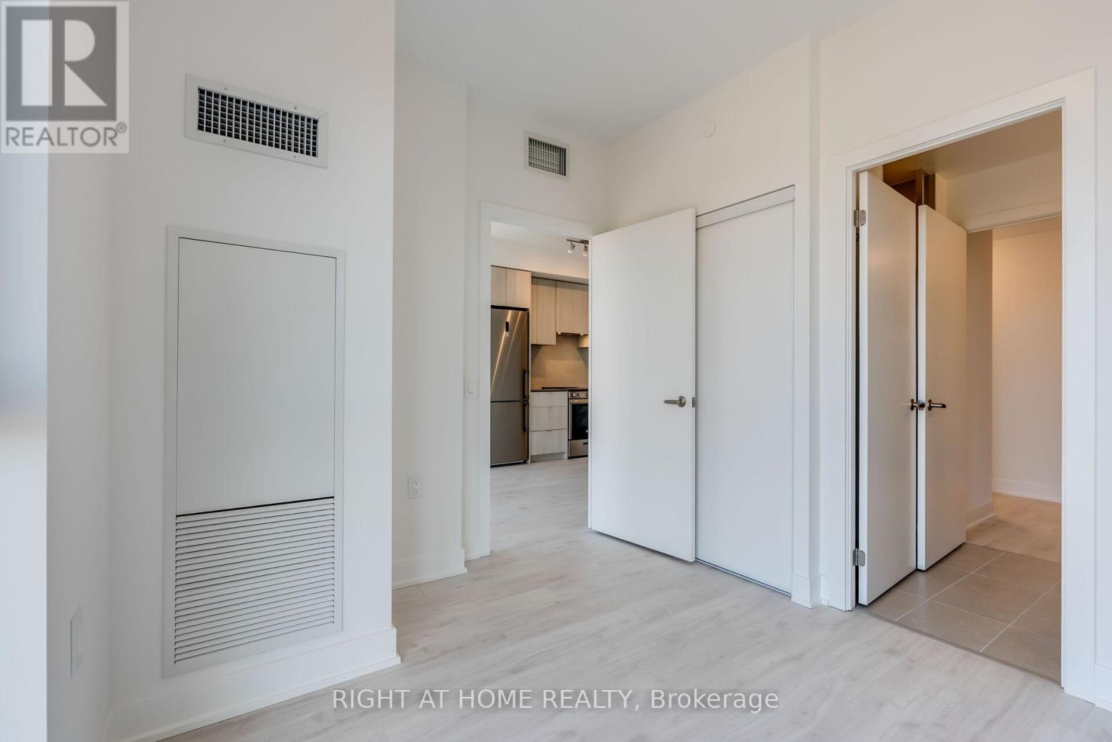 305 - 2088 James Street, Burlington, Ontario  L7R 0H2 - Photo 23 - W12610118