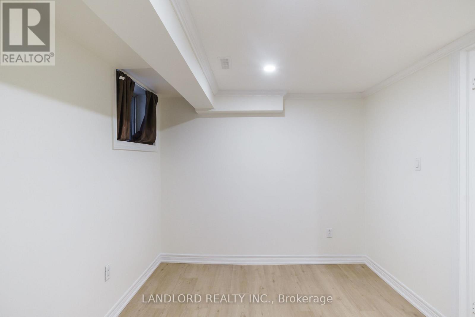 Lower - 107 Nairn Avenue, Toronto, Ontario  M6E 4G9 - Photo 10 - W12610146