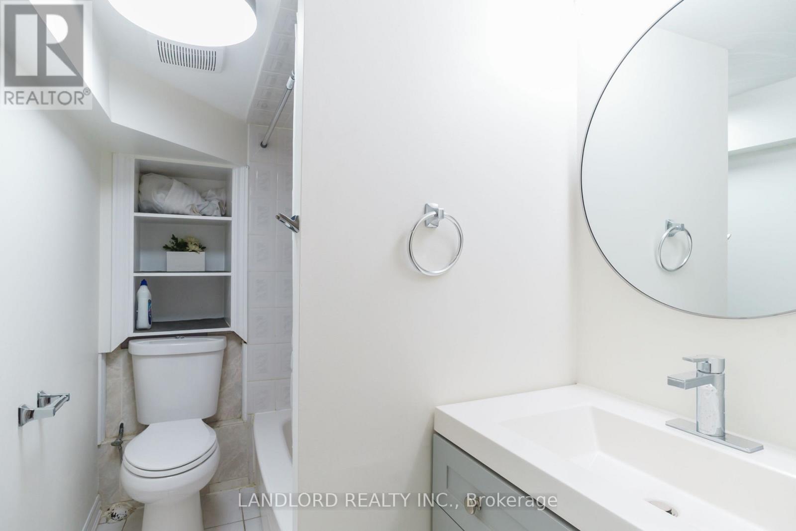 Lower - 107 Nairn Avenue, Toronto, Ontario  M6E 4G9 - Photo 13 - W12610146