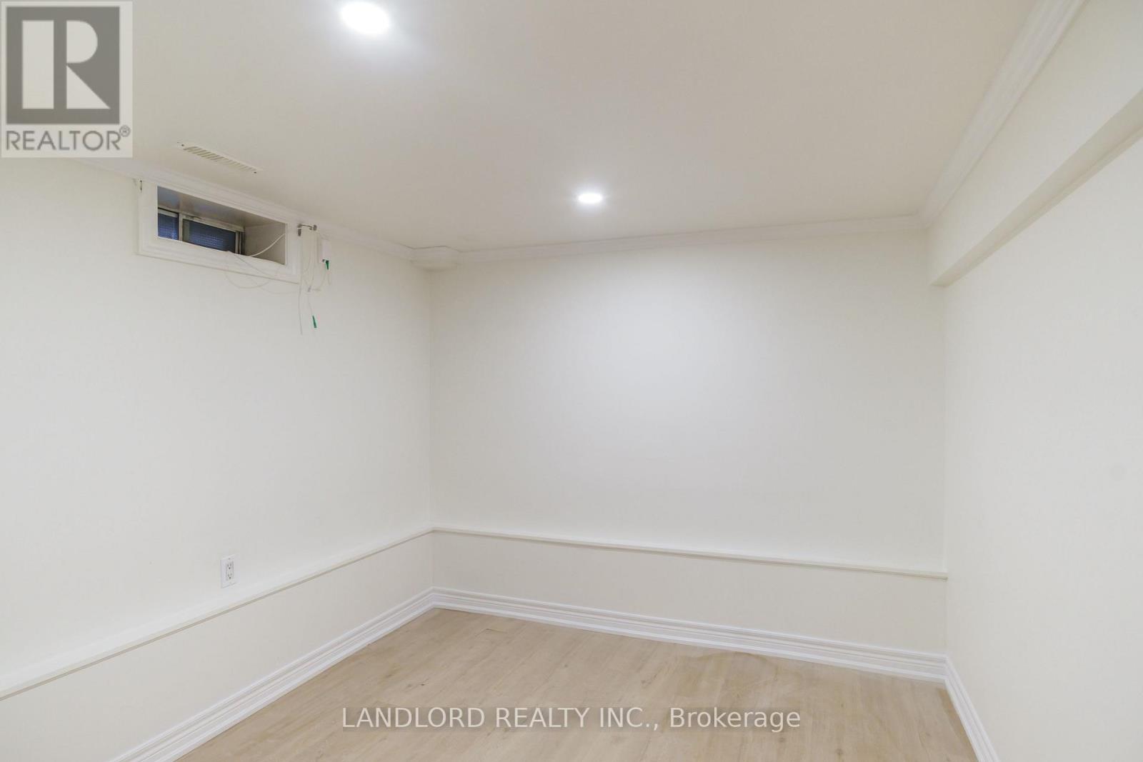 Lower - 107 Nairn Avenue, Toronto, Ontario  M6E 4G9 - Photo 15 - W12610146