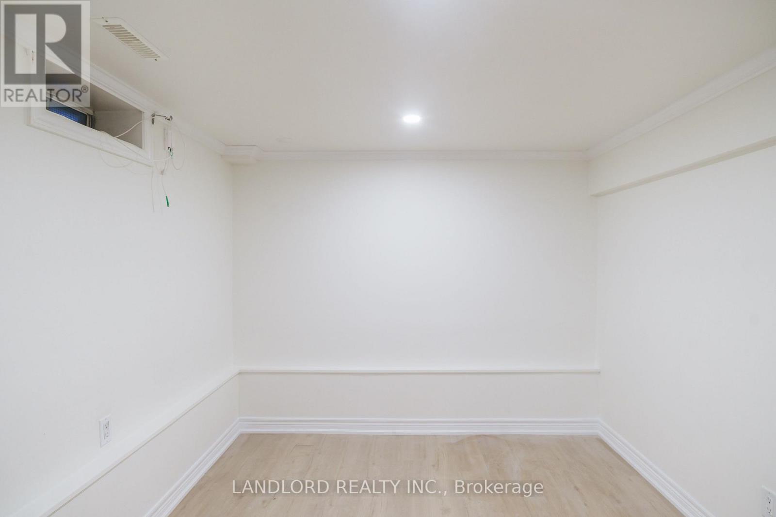 Lower - 107 Nairn Avenue, Toronto, Ontario  M6E 4G9 - Photo 16 - W12610146