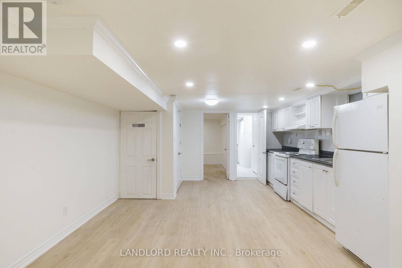 Lower - 107 Nairn Avenue, Toronto, Ontario  M6E 4G9 - Photo 2 - W12610146