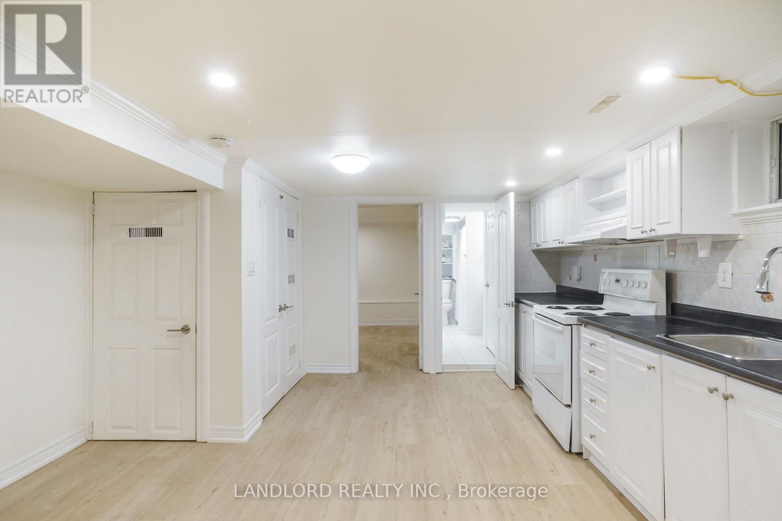 Lower - 107 Nairn Avenue, Toronto, Ontario  M6E 4G9 - Photo 3 - W12610146