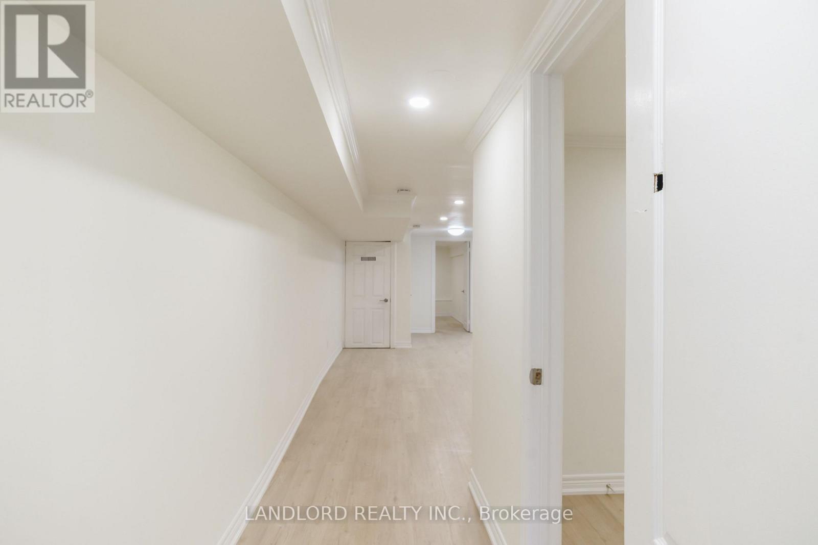 Lower - 107 Nairn Avenue, Toronto, Ontario  M6E 4G9 - Photo 8 - W12610146