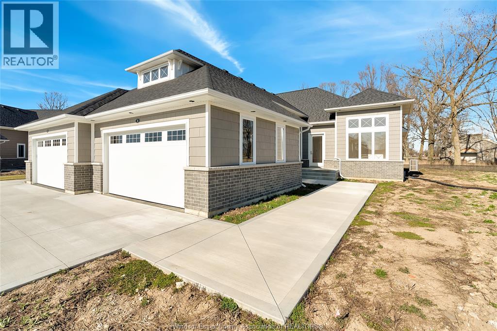 MLS# 25031358: 35 SANDCASTLE, Amherstburg, Canada