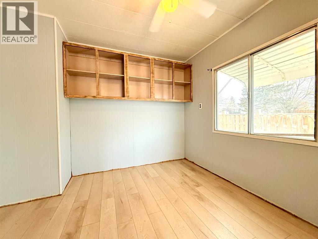 33, 895 Elizabeth Street, Pincher Creek, Alberta  T0K 1W0 - Photo 9 - A2273694