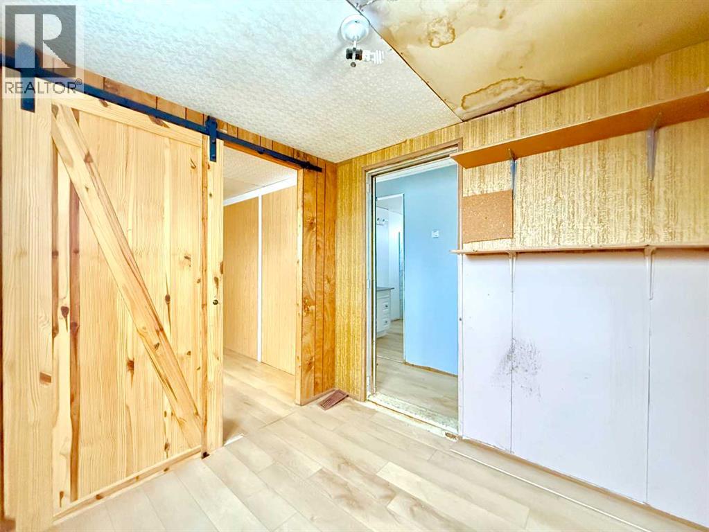 33, 895 Elizabeth Street, Pincher Creek, Alberta  T0K 1W0 - Photo 15 - A2273694