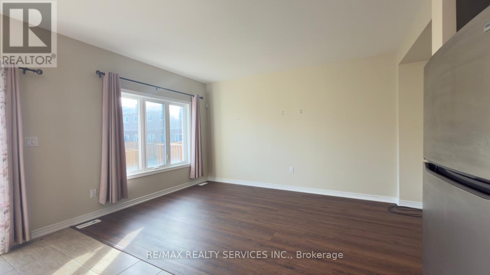 26 Sunflower Place, Welland, Ontario  L3B 5N8 - Photo 9 - X12610084