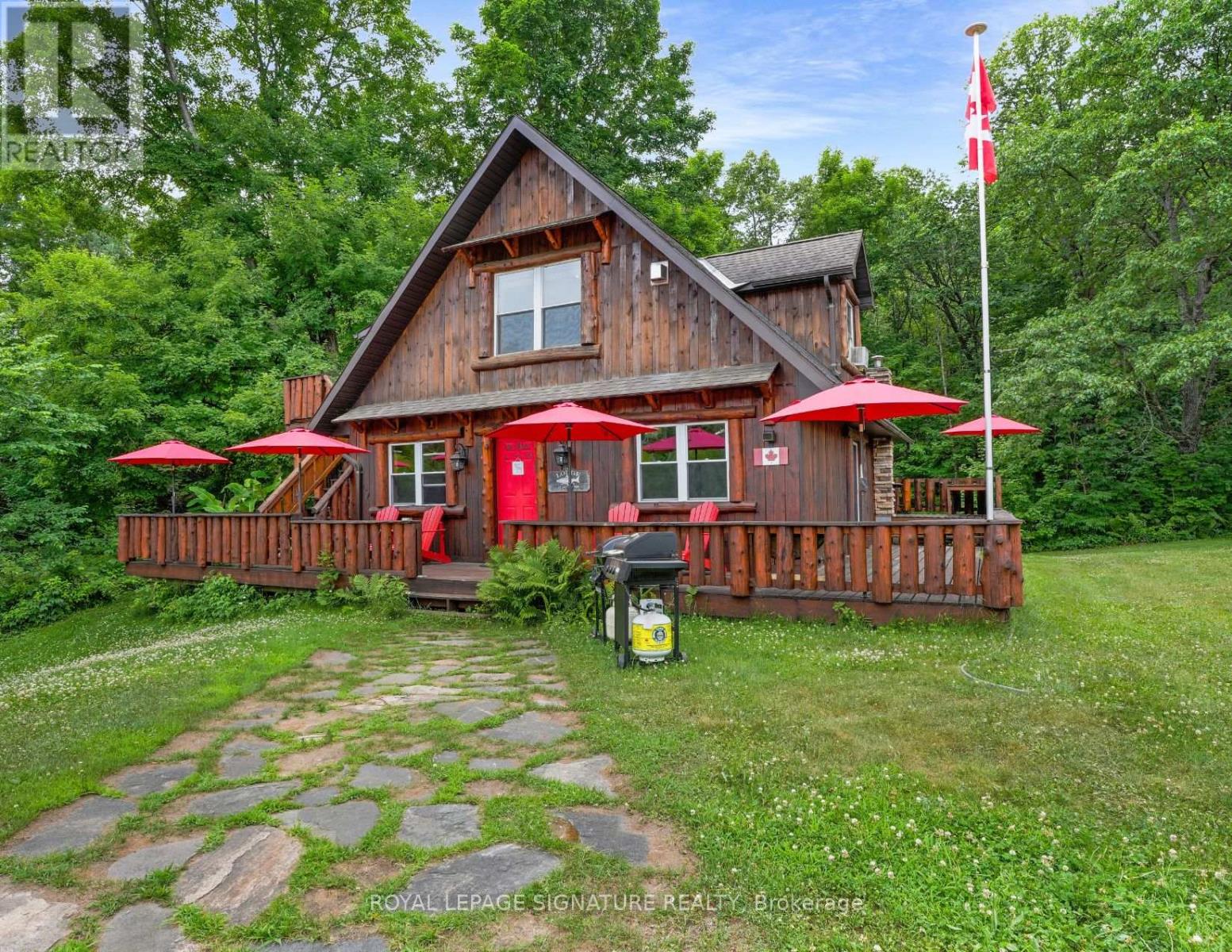 1064 Omagaki Road, Minden Hills, Ontario  K0M 2K0 - Photo 11 - X12610090