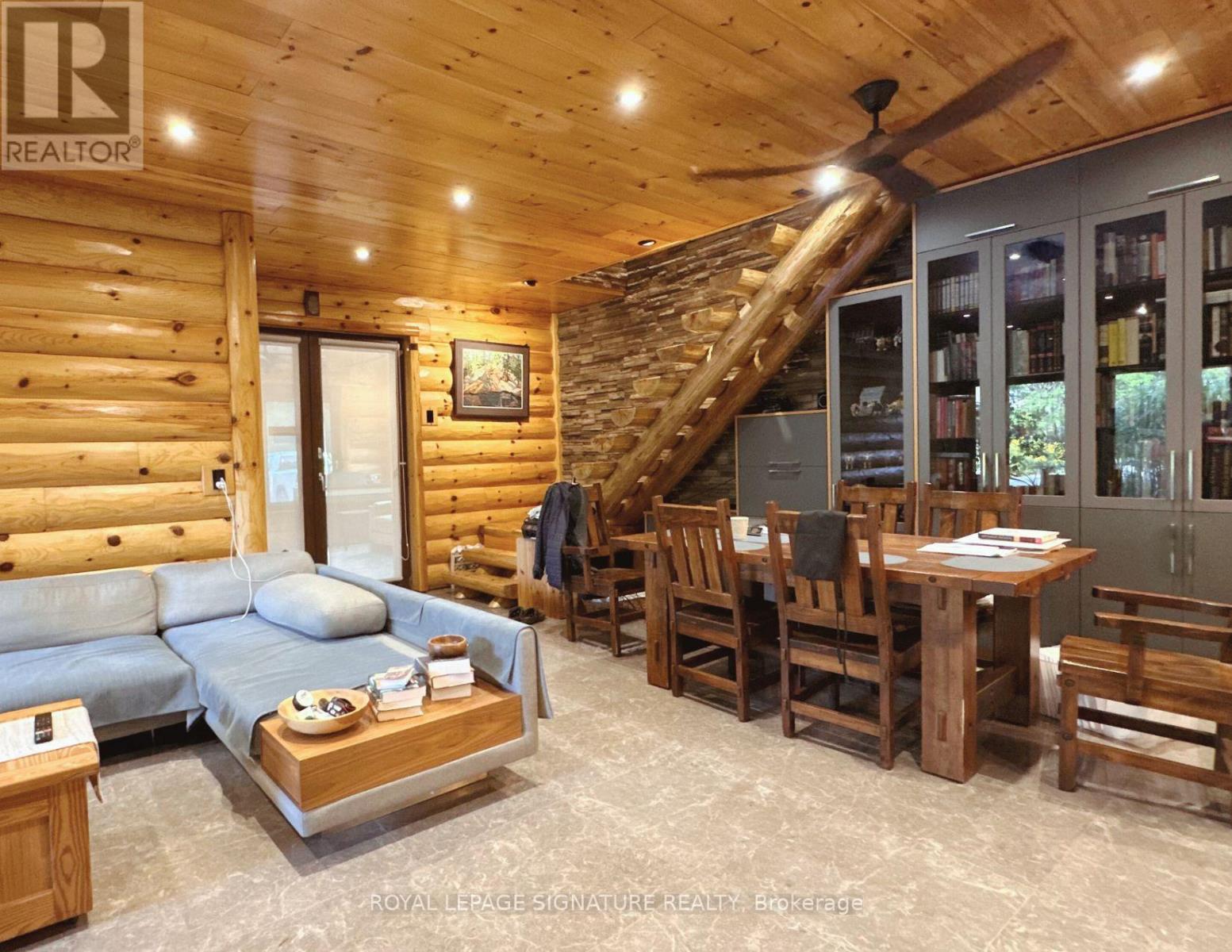 1064 Omagaki Road, Minden Hills, Ontario  K0M 2K0 - Photo 23 - X12610090