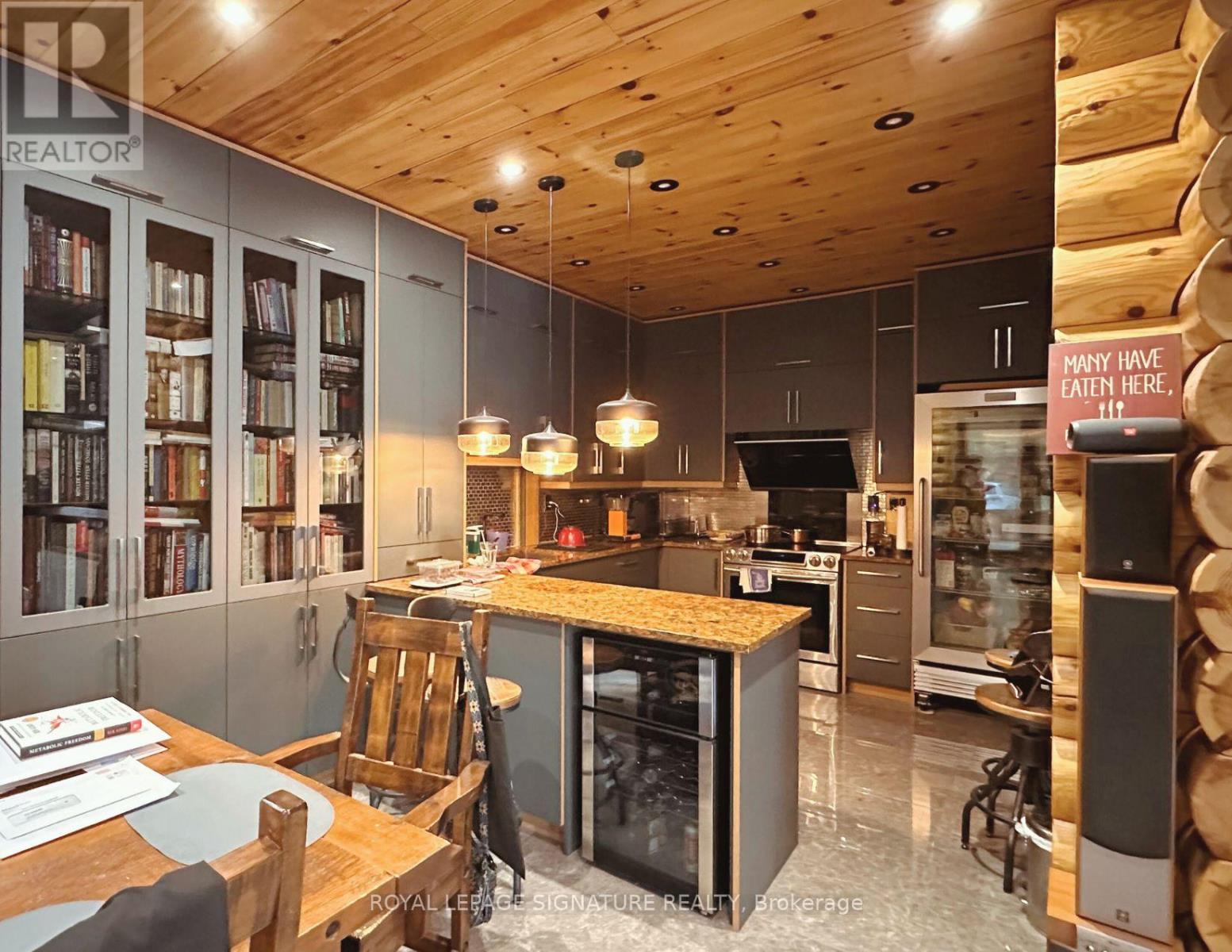 1064 Omagaki Road, Minden Hills, Ontario  K0M 2K0 - Photo 25 - X12610090