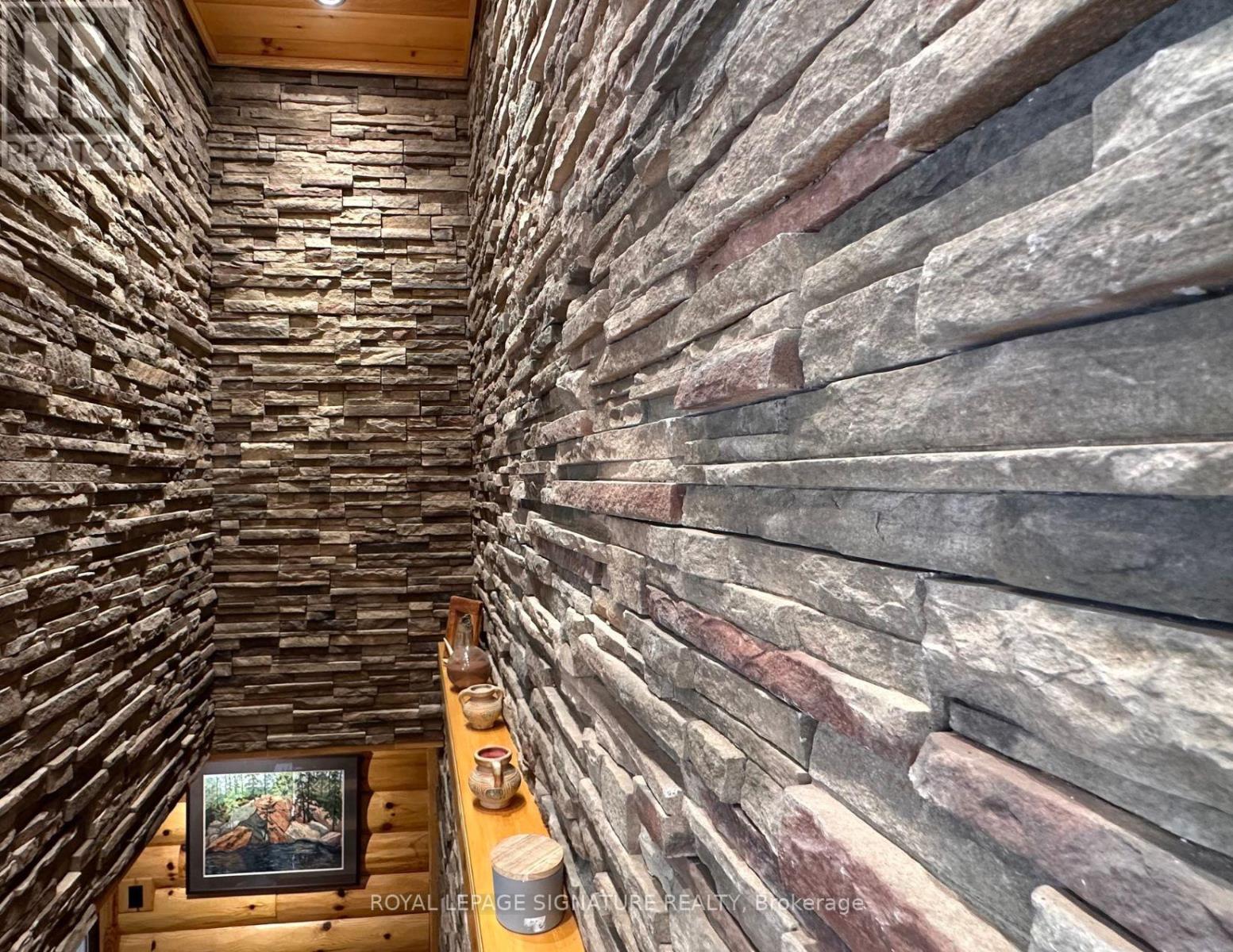 1064 Omagaki Road, Minden Hills, Ontario  K0M 2K0 - Photo 26 - X12610090