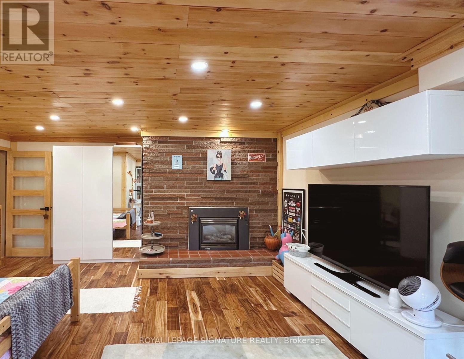 1064 Omagaki Road, Minden Hills, Ontario  K0M 2K0 - Photo 31 - X12610090