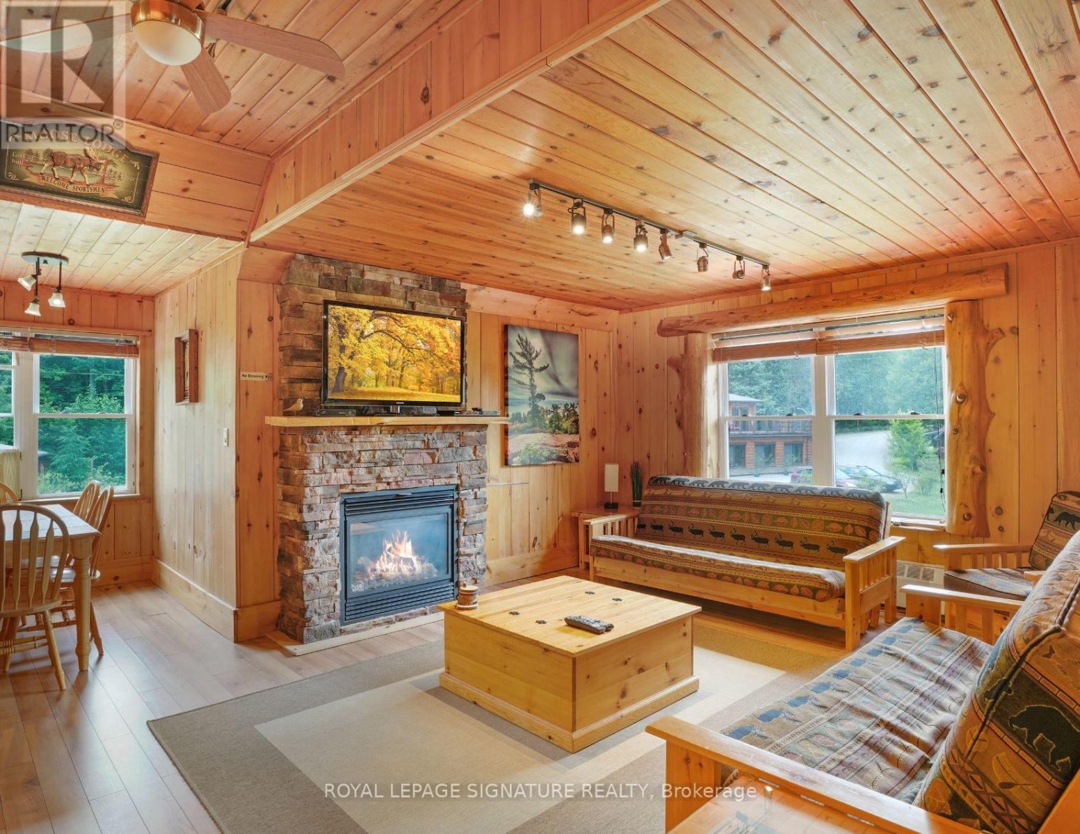 1064 Omagaki Road, Minden Hills, Ontario  K0M 2K0 - Photo 46 - X12610090