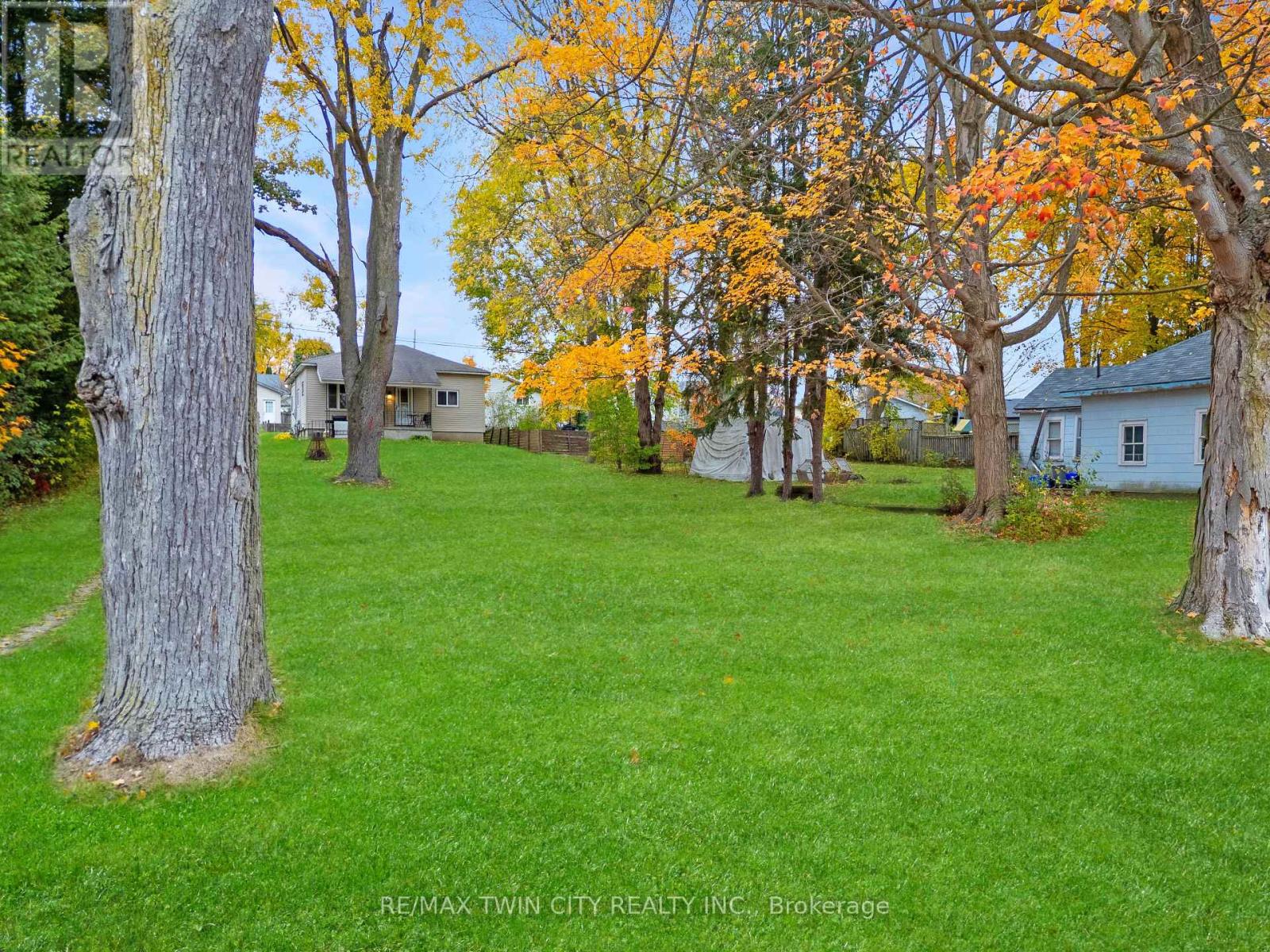 305 Hall Street, Ingersoll, Ontario  N5C 1V8 - Photo 2 - X12610172