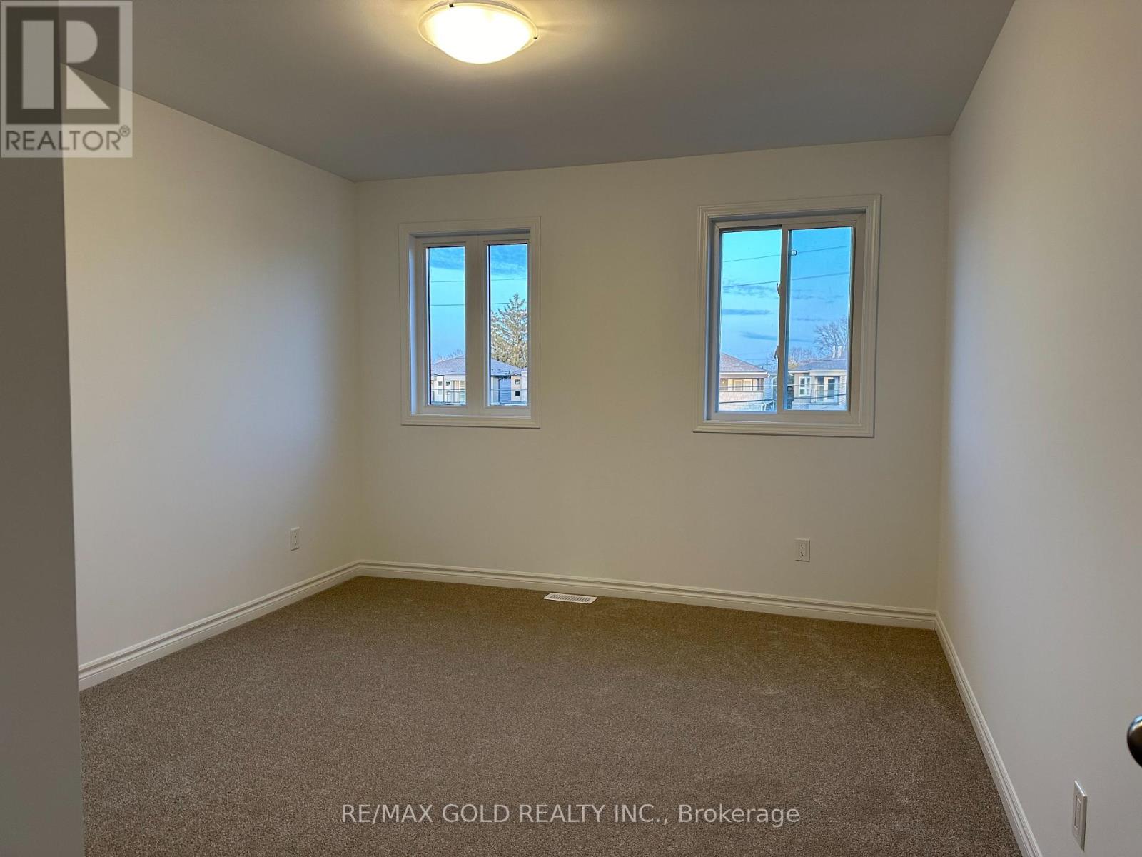 222 Pilkington Street, Thorold, Ontario  L2V 0N5 - Photo 15 - X12610178