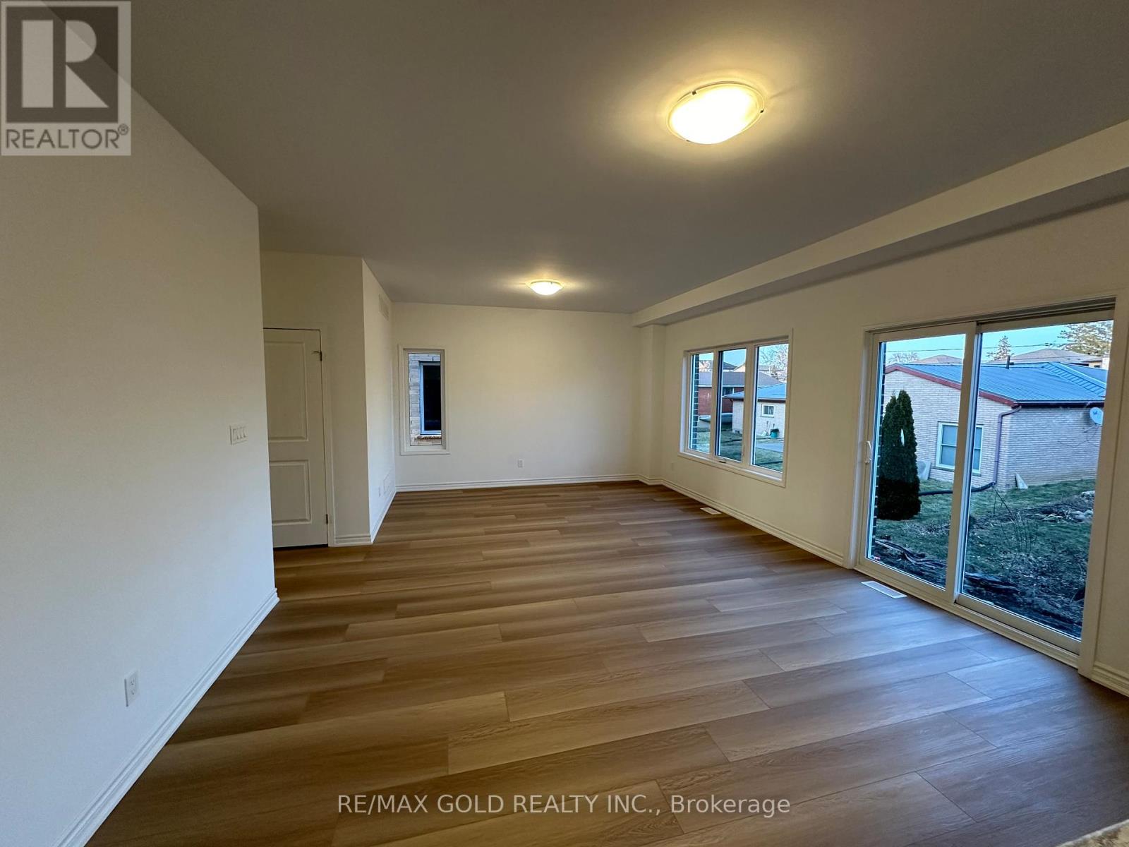 222 Pilkington Street, Thorold, Ontario  L2V 0N5 - Photo 9 - X12610178