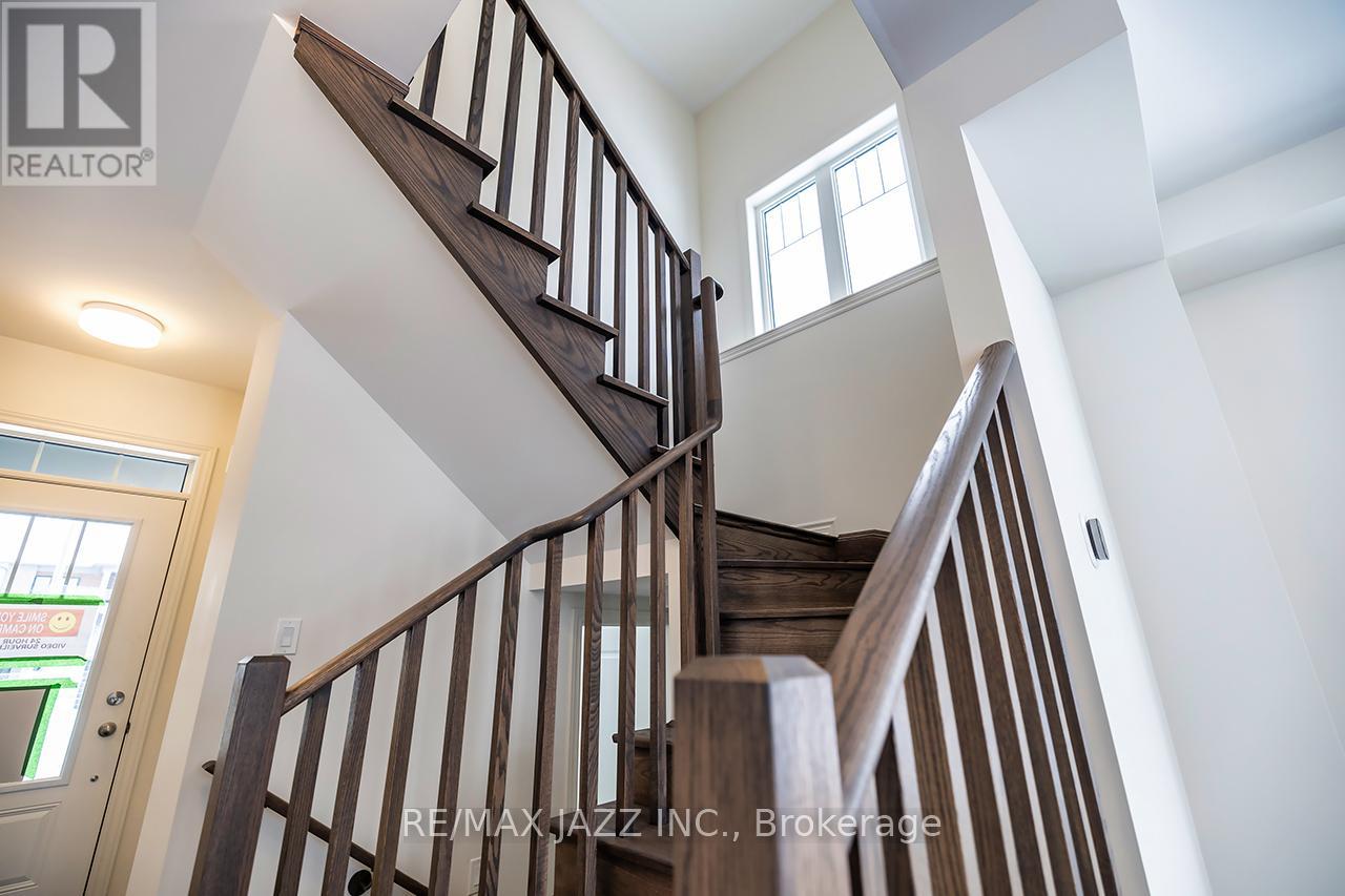 67 Debois Street, Kawartha Lakes (Lindsay), Ontario  K9V 0S5 - Photo 16 - X12610248