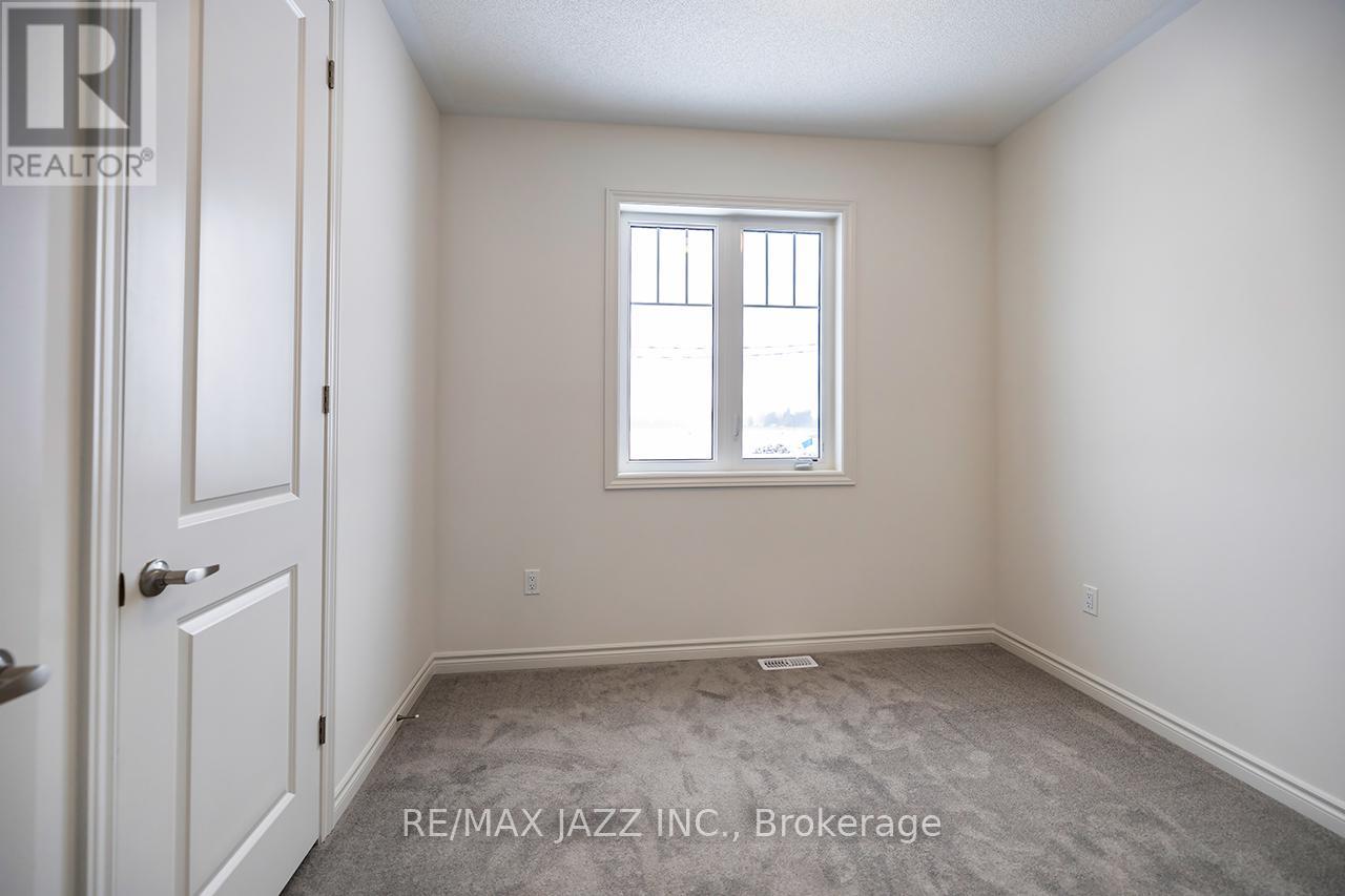 67 Debois Street, Kawartha Lakes (Lindsay), Ontario  K9V 0S5 - Photo 22 - X12610248