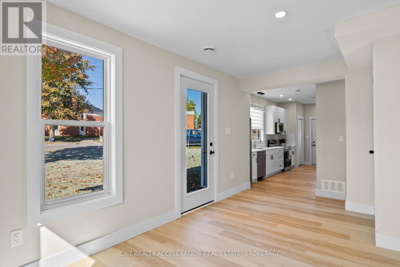 213 Belleville Road, Greater Napanee (Greater Napanee), Ontario  K7R 2R4 - Photo 10 - X12610288