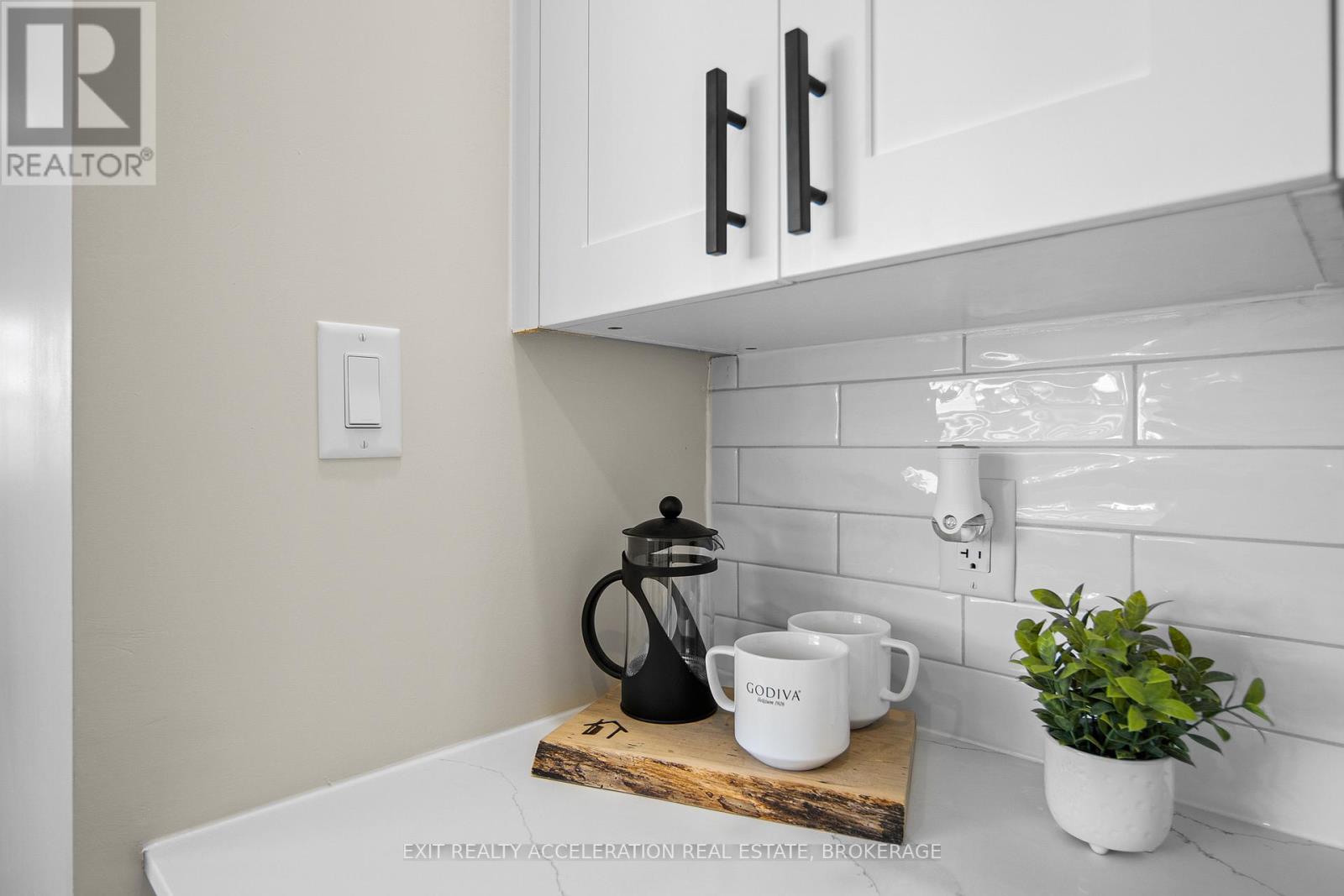 213 Belleville Road, Greater Napanee (Greater Napanee), Ontario  K7R 2R4 - Photo 8 - X12610288