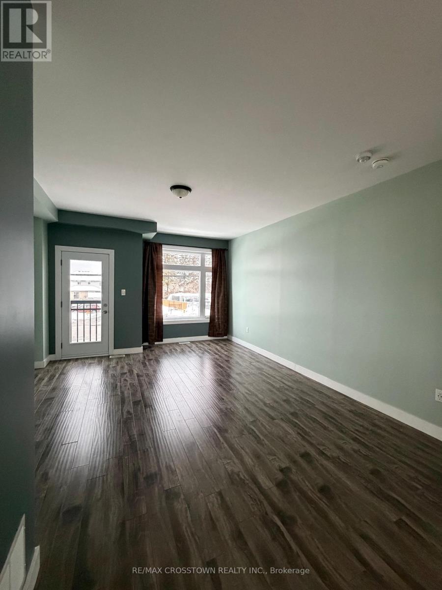 2 - 540 Essa Road, Barrie, Ontario  L9J 0H2 - Photo 8 - S12604818