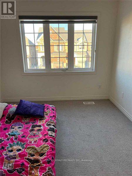 12 Foliage Drive, Brampton, Ontario  L7A 0B6 - Photo 11 - W12609972