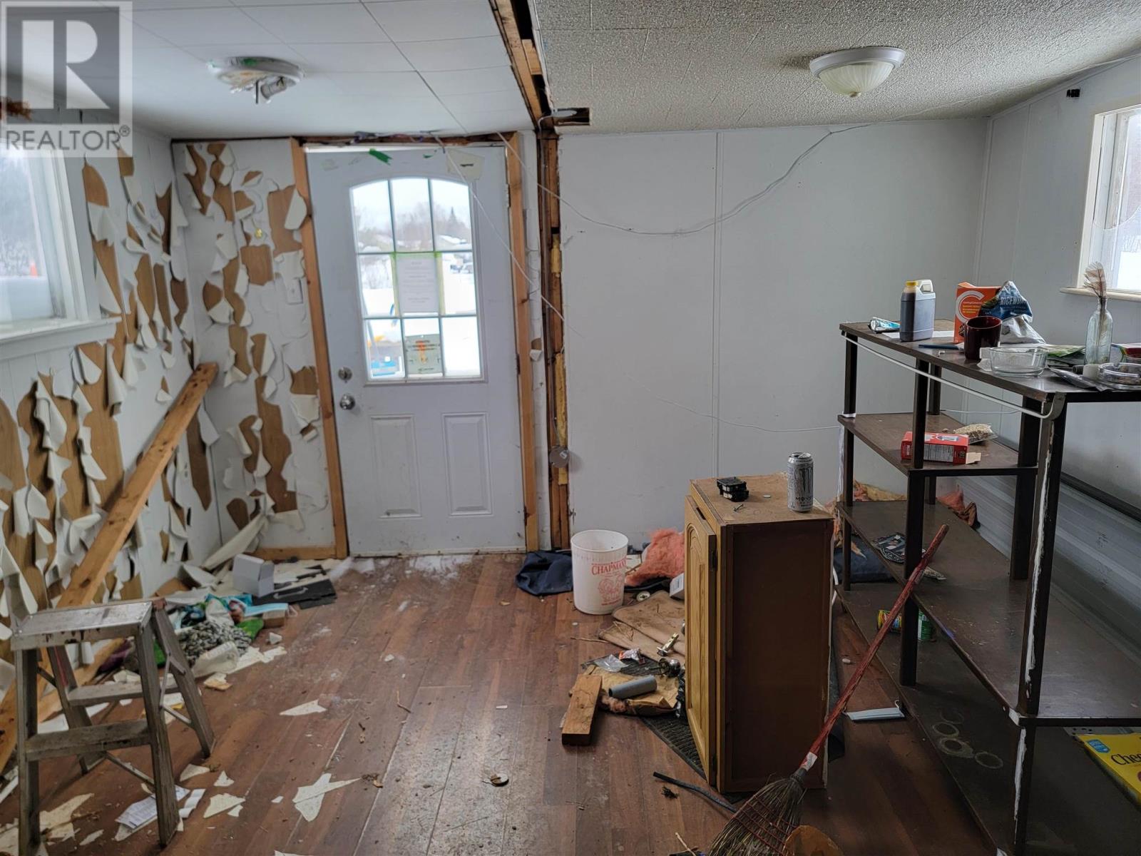 124 Sykes St, Atikokan, Ontario  P0T 1C0 - Photo 2 - TB252520