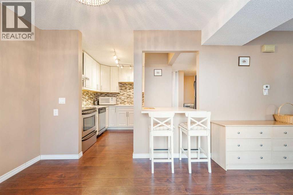 301, 13104 Elbow Drive Sw, Calgary, Alberta T2W 2P2 - Photo 5 - A2272980