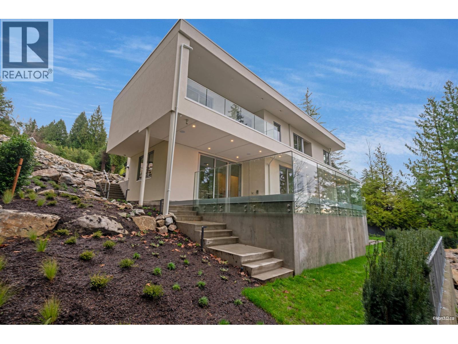 4437 Piccadilly North, West Vancouver, British Columbia V7W 1C8 - Photo 4 - R3071715