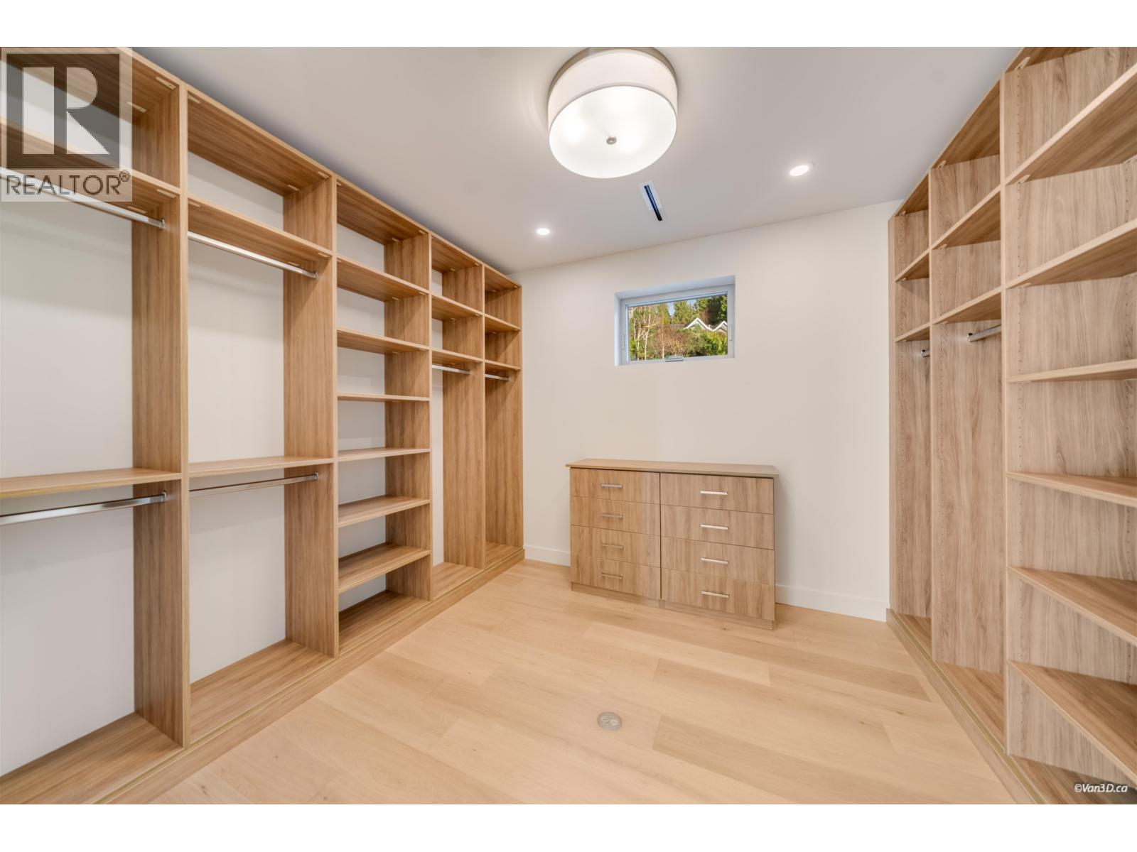 4437 Piccadilly North, West Vancouver, British Columbia V7W 1C8 - Photo 28 - R3071715