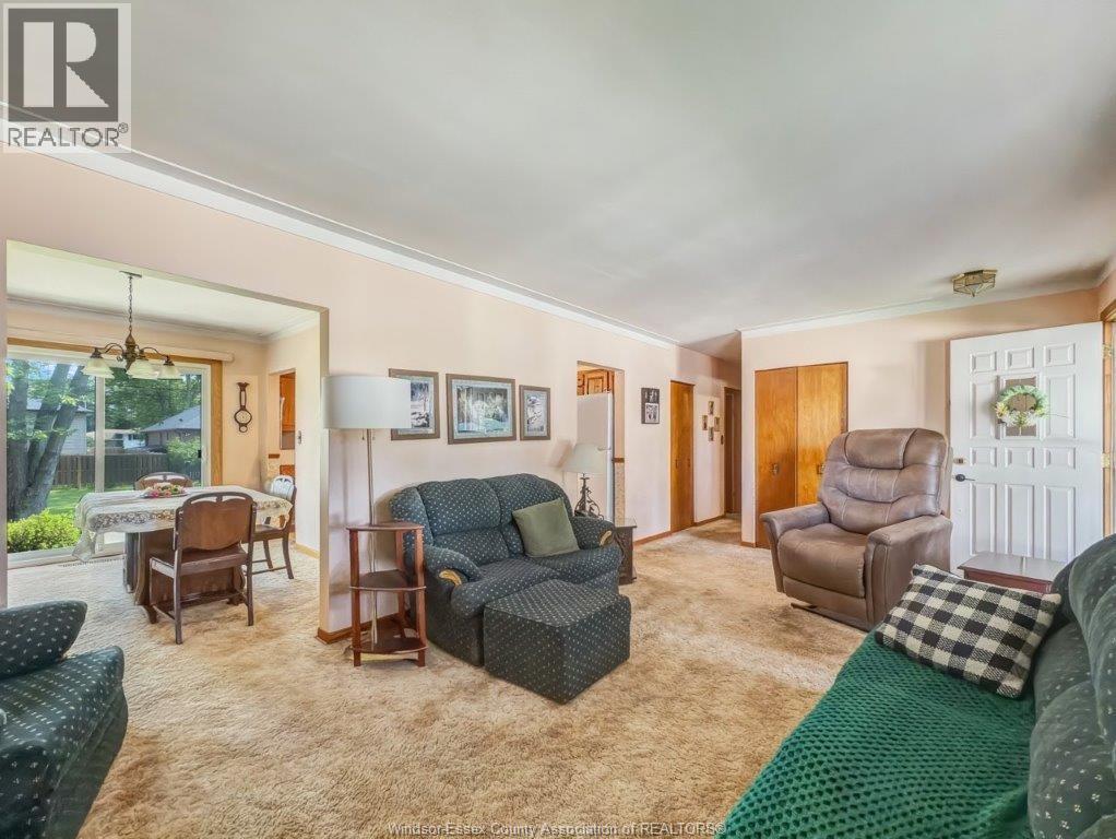 305 Maple Avenue, Lasalle, Ontario N9J 1P1 - Photo 5 - 25031370