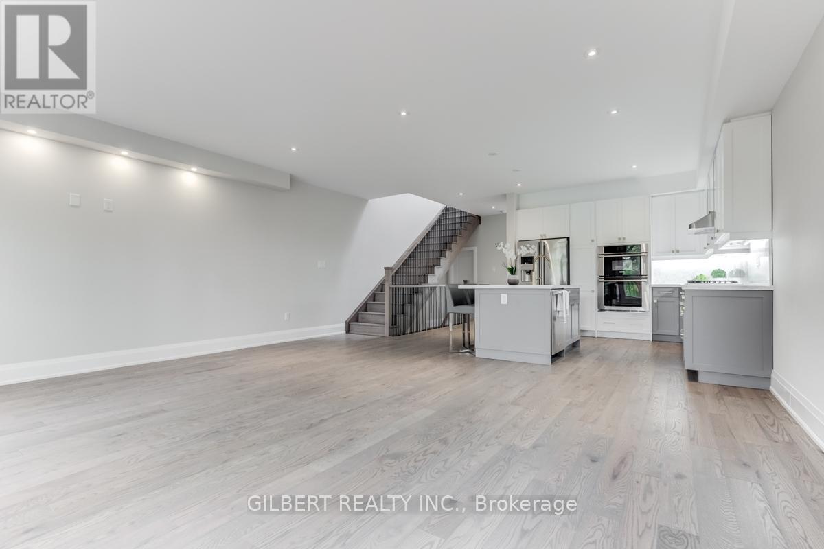 35a Marquette Avenue, Toronto (Englemount-Lawrence), Ontario  M6A 1X8 - Photo 10 - C12610238