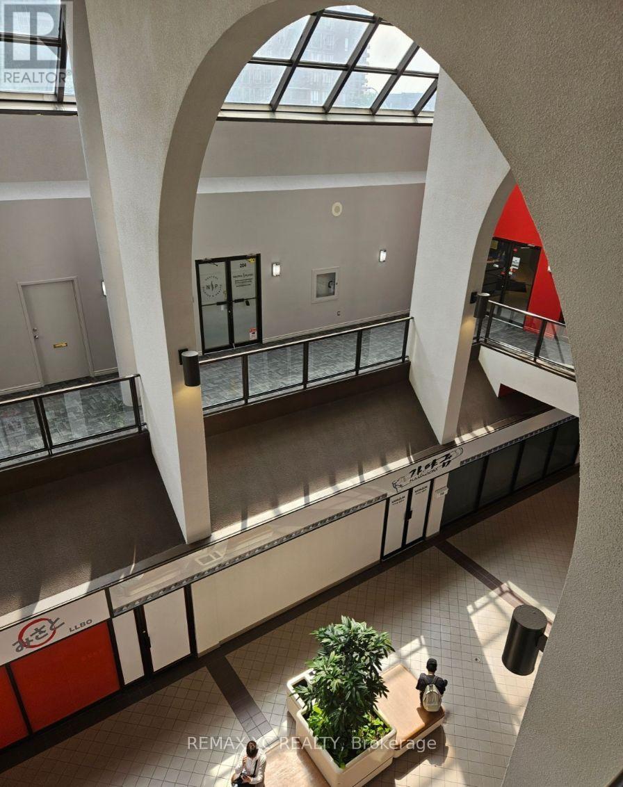 301 - 5460 Yonge Street, Toronto, Ontario  M2N 6K7 - Photo 8 - C12610242