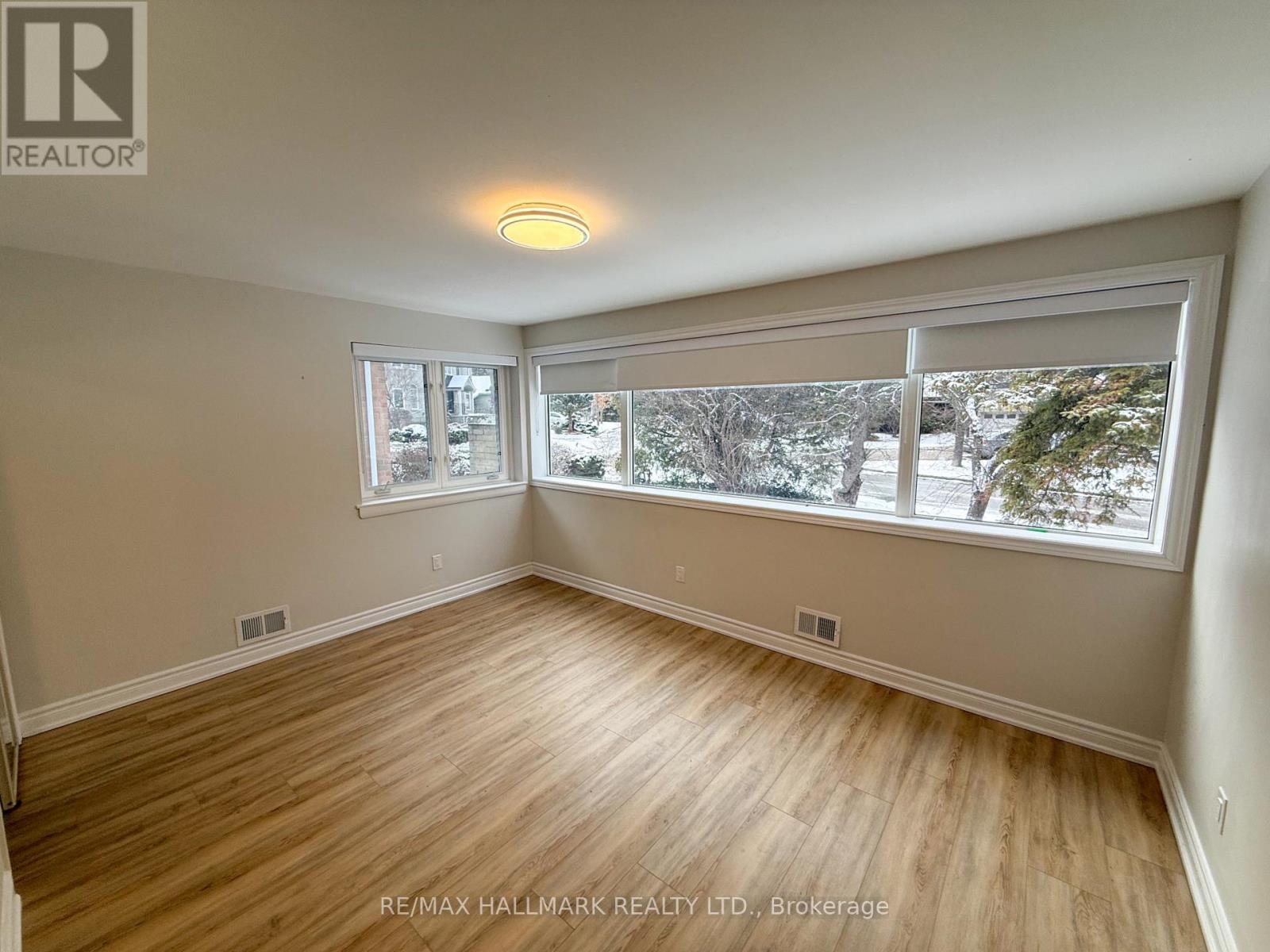 Main - 82 Norden Crescent, Toronto (Banbury-Don Mills), Ontario  M3B 1B6 - Photo 4 - C12610270