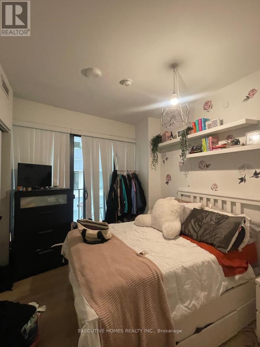 1208 - 215 Queen Street W, Toronto, Ontario  M5V 0P5 - Photo 3 - C12610280