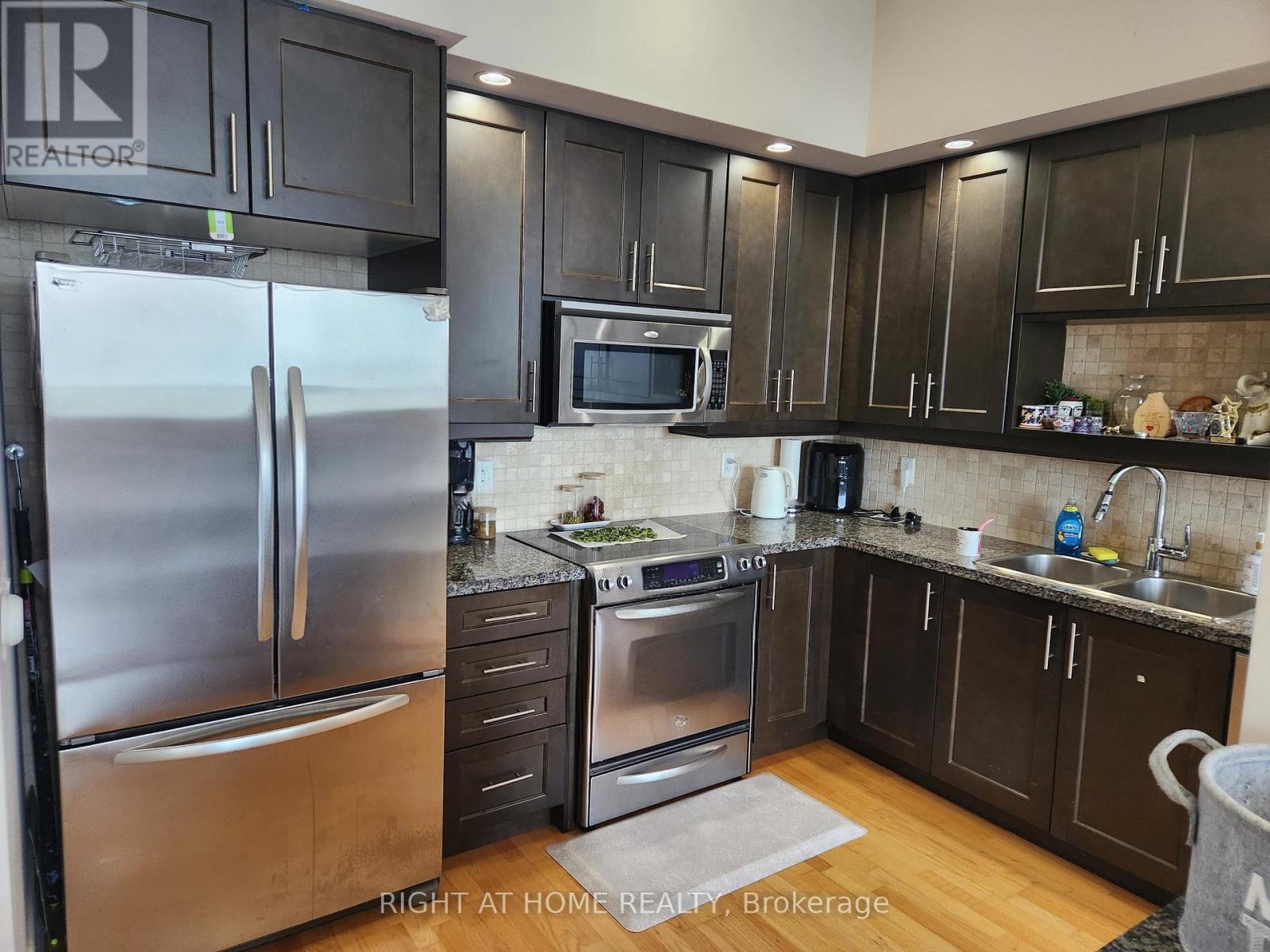 #3303 - 181 Wynford Drive, Toronto, Ontario M3C 0C6 - Photo 4 - C12610308