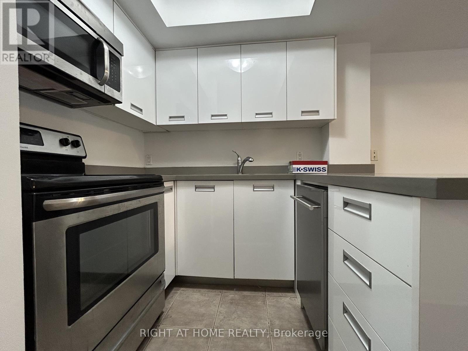 508 - 5 Shank Street, Toronto, Ontario  M6K 3W9 - Photo 7 - C12456460