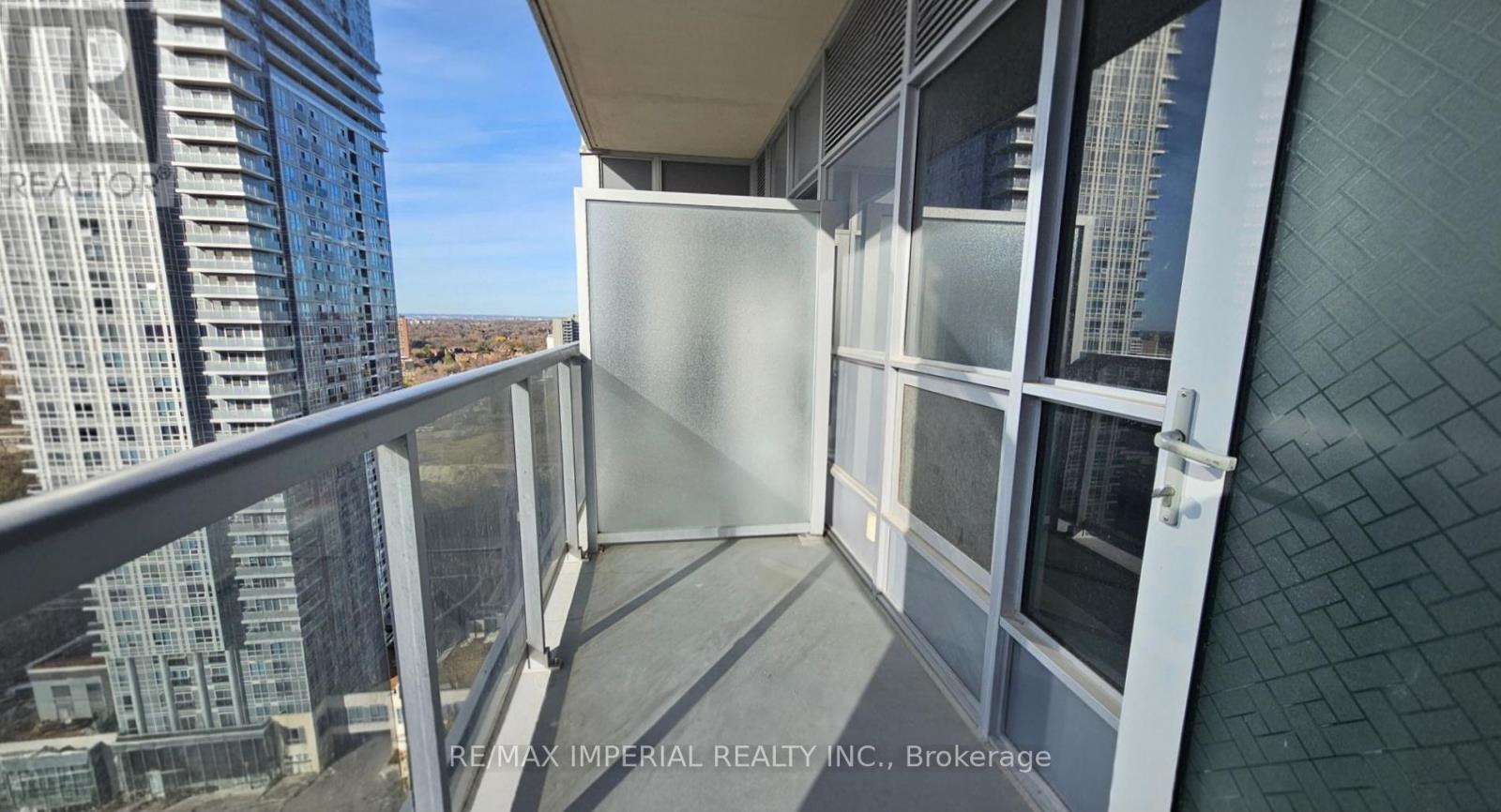 1215 - 181 Village Green Square, Toronto, Ontario M1S 0K6 - Photo 12 - E12610296