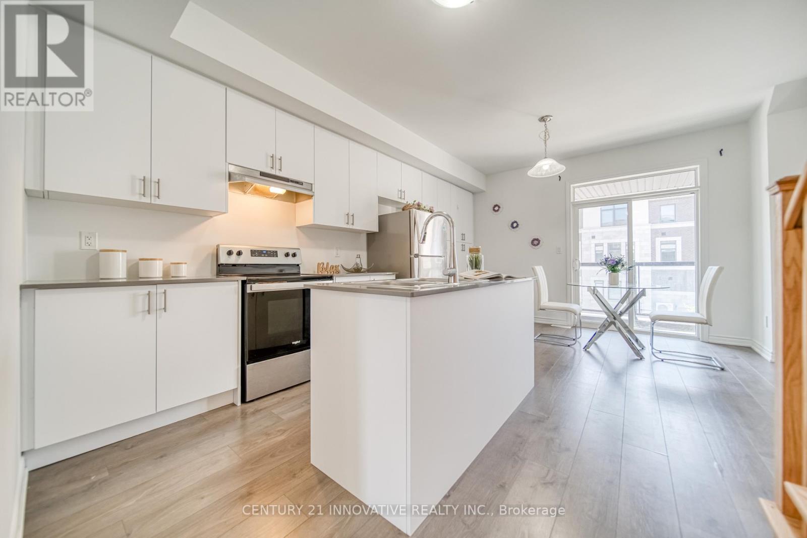 388 Okanagan Path, Oshawa, Ontario  L1H 0B1 - Photo 10 - E12610298