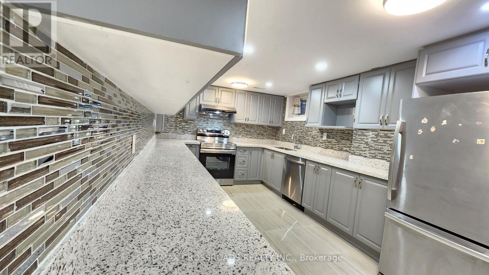 Bsmt - 20 Massie Street, Toronto (Agincourt South-Malvern West), Ontario  M1S 3Z6 - Photo 10 - E12610310