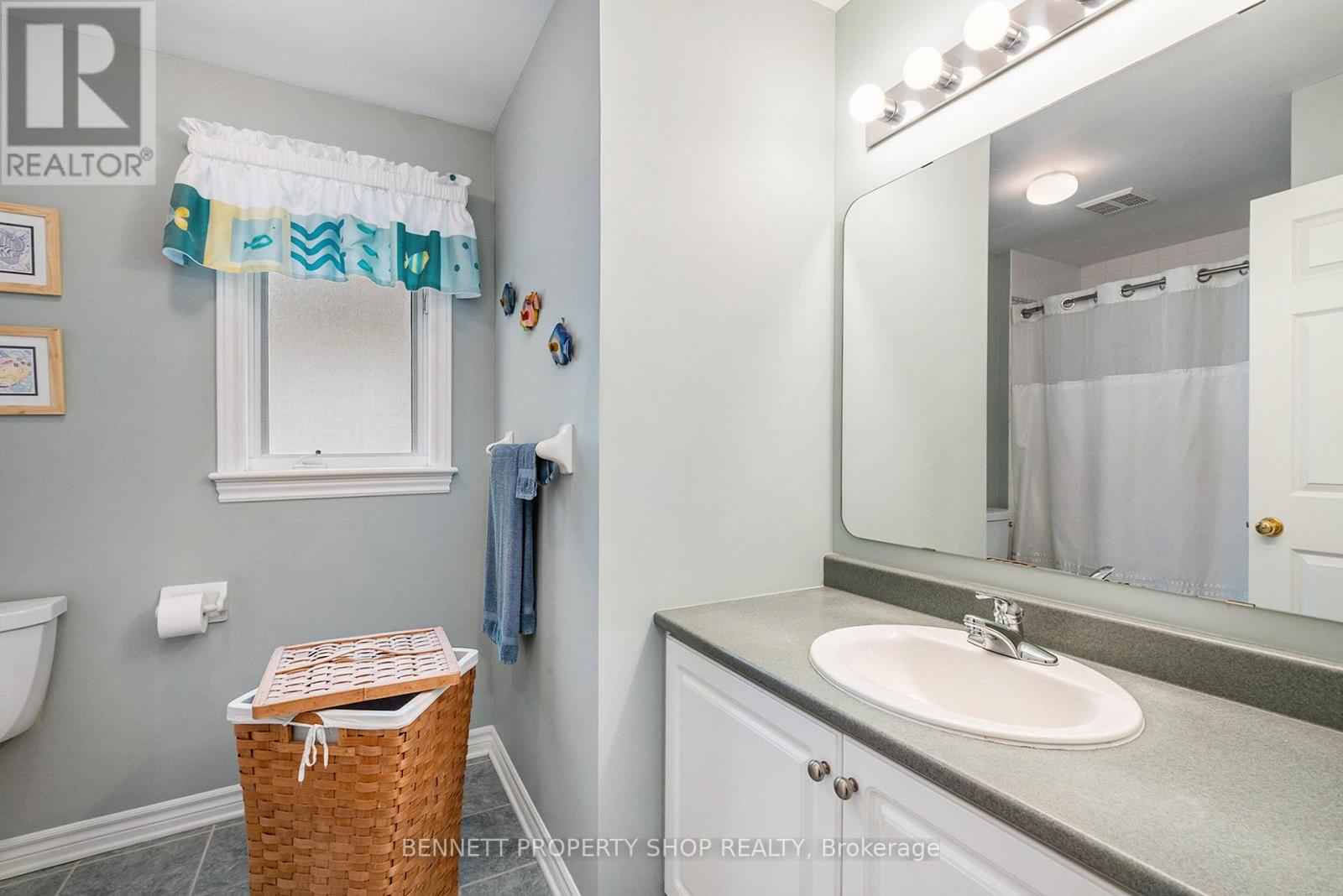 578 Devonwood Circle, Ottawa, Ontario  K1T 4E6 - Photo 27 - X12552242