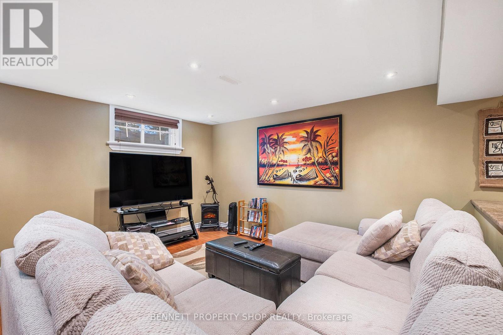 578 Devonwood Circle, Ottawa, Ontario  K1T 4E6 - Photo 33 - X12552242