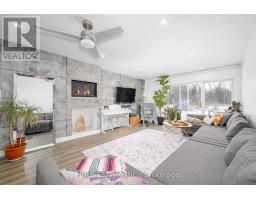 19 - 4 PARADISE BOULEVARD