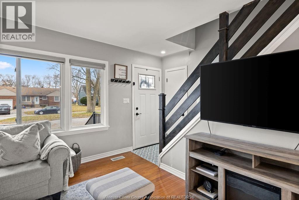 3095 Academy Drive, Windsor, Ontario N9E 2H5 - Photo 5 - 25031352